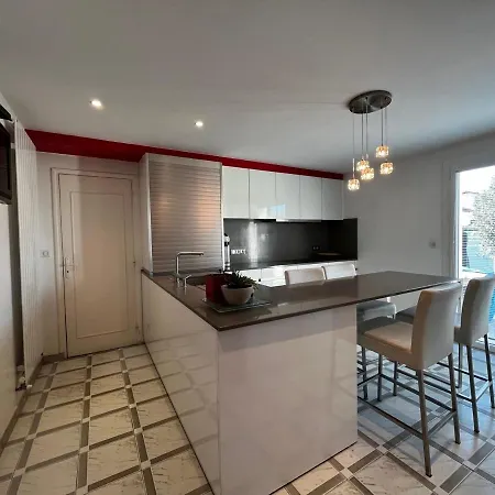 Belle Avec Piscine, Proche Et Centre De - Fr-1-239-718 别墅 圣让－德吕兹