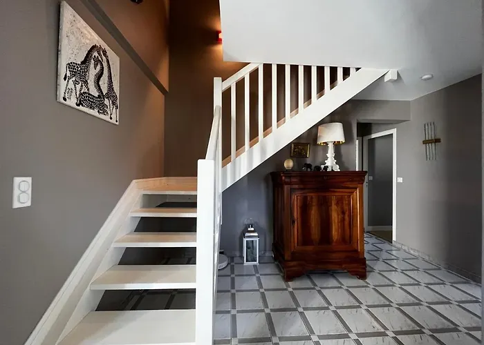 Belle Avec Piscine, Proche Et Centre De - Fr-1-239-718 别墅